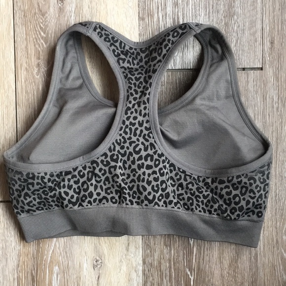 Puma Sports Bras - Small - Picture 3 of 7